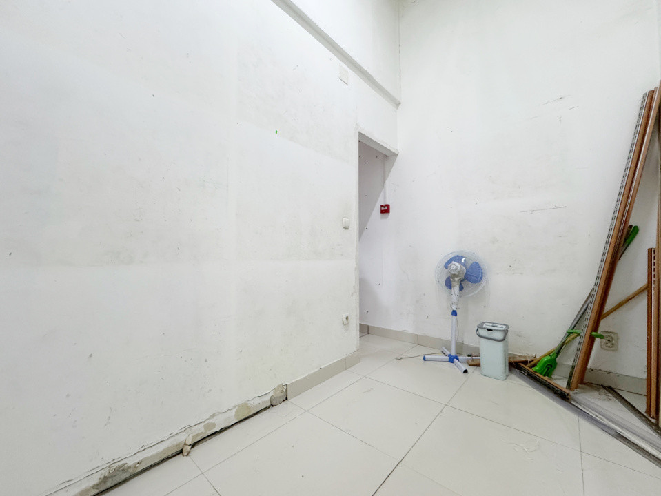 Spatiu comercial, 30mp utili, 2 incaperi, parter -Brancoveanu