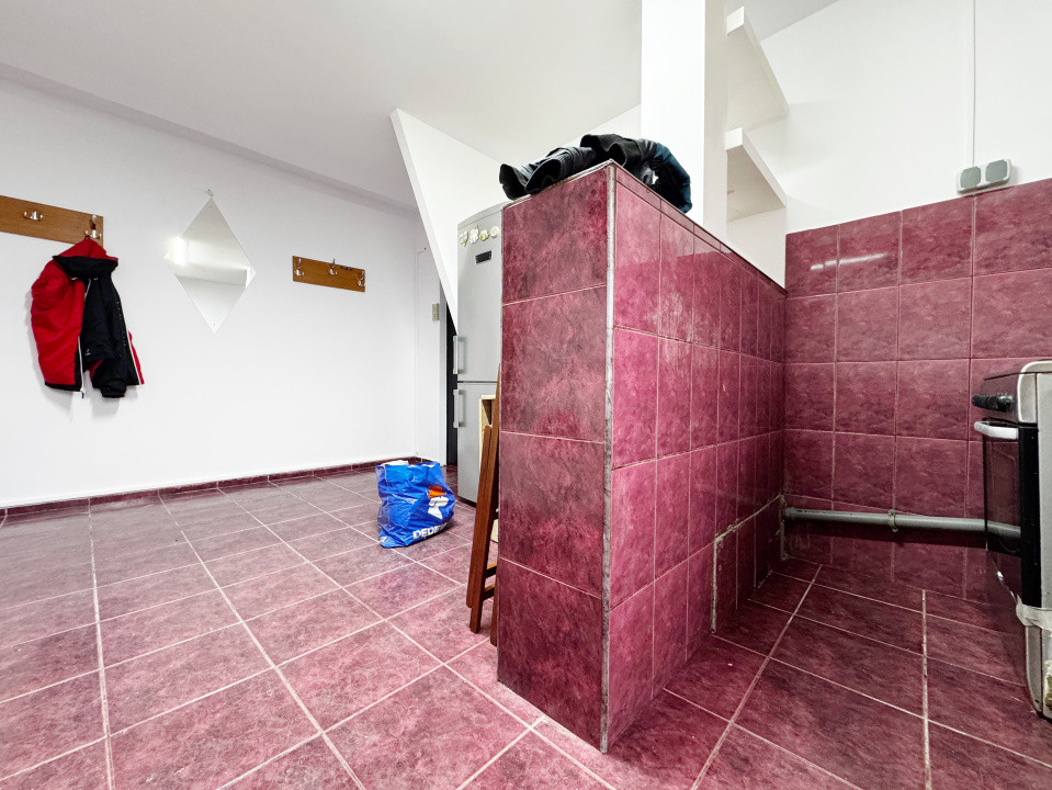 Apartament 2 camere semidecomandat, 51mp utili+ balcon -Lipovei