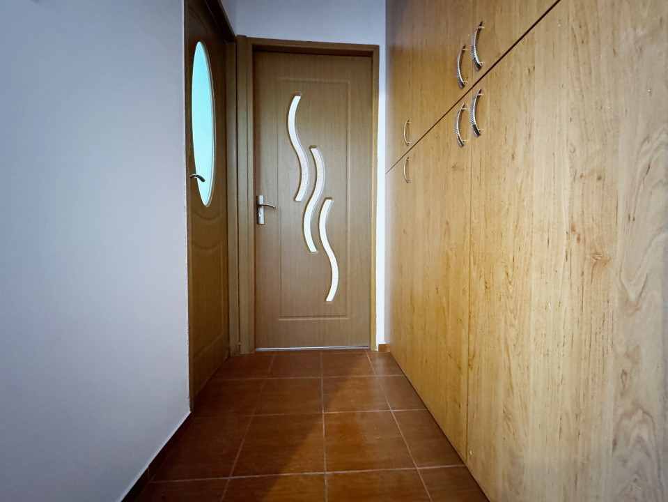 Apartament 2 camere semidecomandat, 51mp utili+ balcon -Lipovei