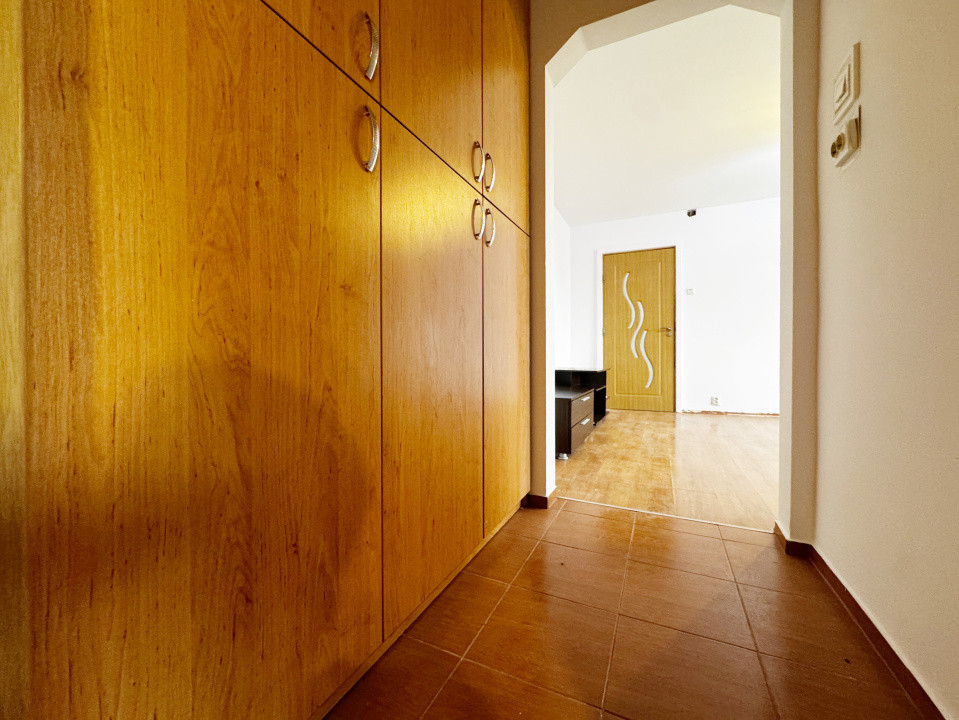 Apartament 2 camere semidecomandat, 51mp utili+ balcon -Lipovei