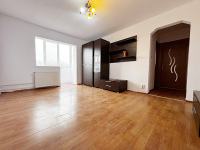 Apartament 2 camere semidecomandat, 51mp utili+ balcon -Lipovei