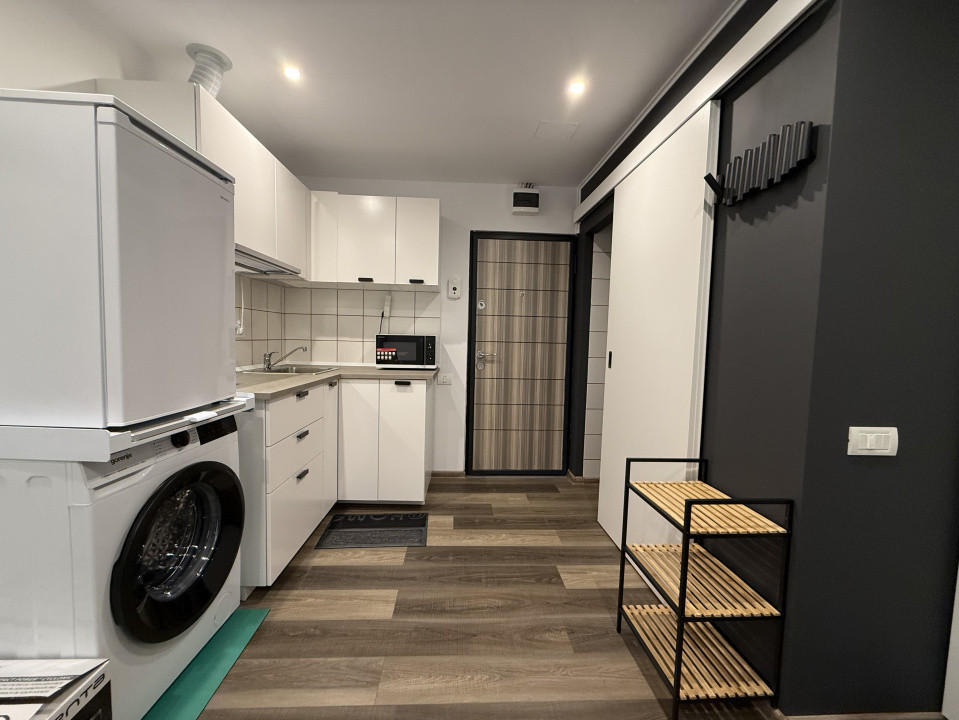 Apartament cu 1 camera, 17 mp utili, open-space, etaj 2 - Soarelui