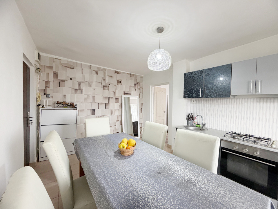 Apartament 2 camere, semidecomandat, 47mp utili, zona Lipovei