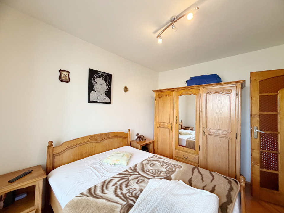 Apartament 3 camere, semidecomandat,  52mp utili, zona Dacia 