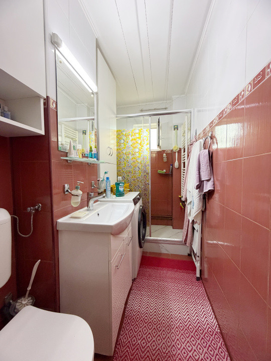 Apartament 3 camere, semidecomandat,  52mp utili, zona Dacia 