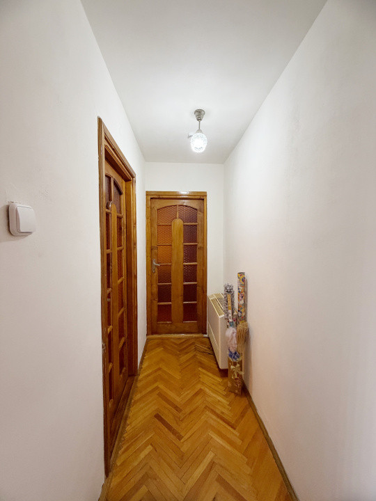 Apartament 3 camere, semidecomandat,  52mp utili, zona Dacia 