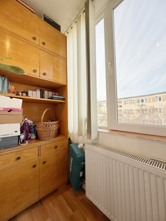 Apartament 3 camere, semidecomandat,  52mp utili, zona Dacia 