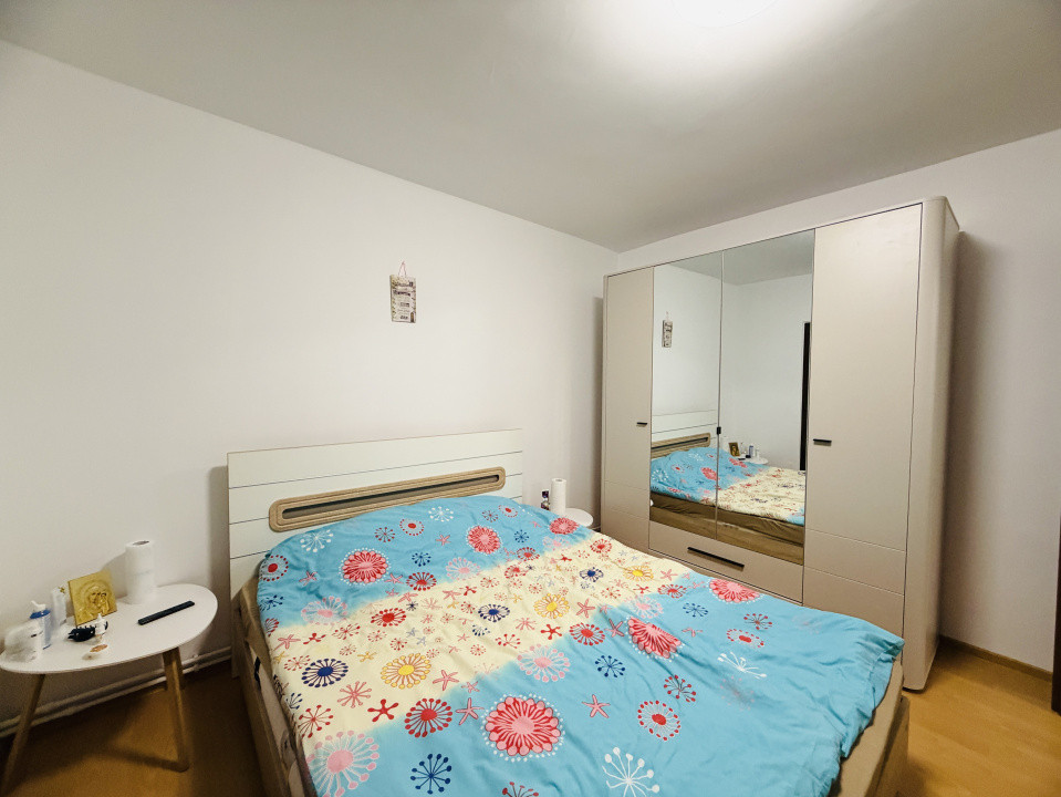 Apartament 3 camere, decomandat, 65mp utili, etaj 4, PIavat II