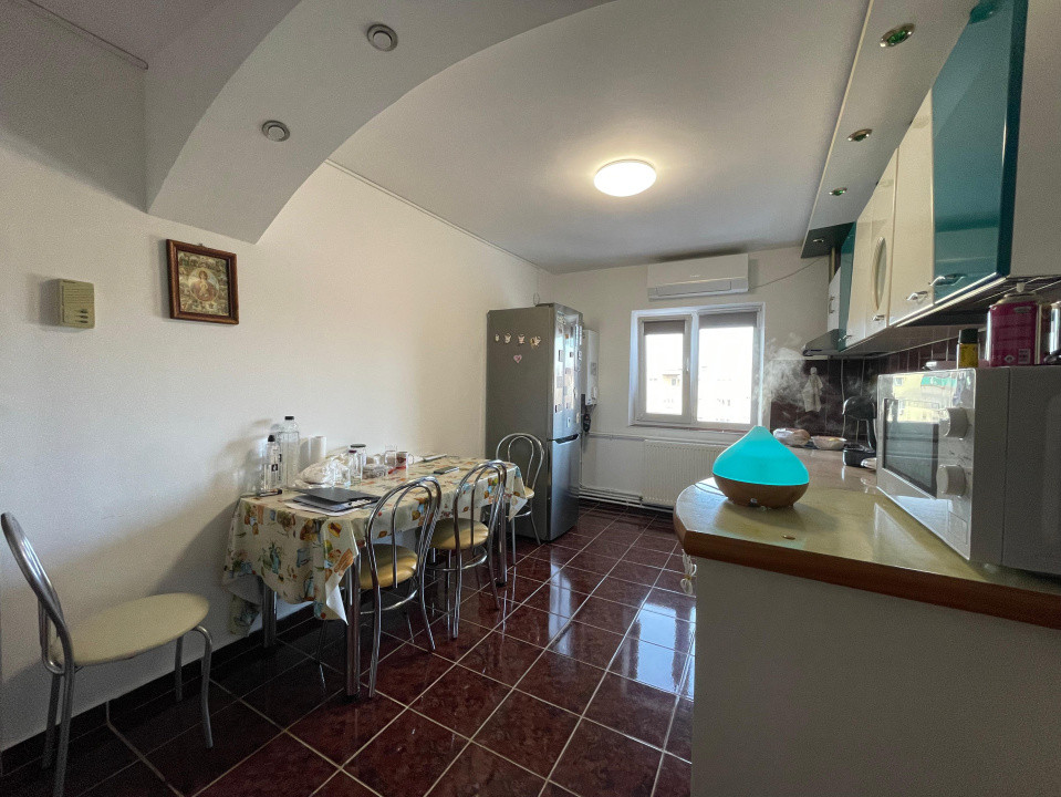 Apartament 3 camere, decomandat, COMISION0% Girocului