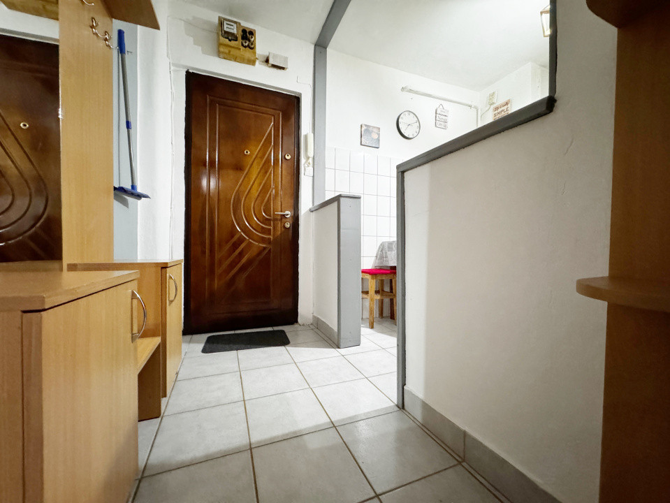 Apartament 2 camere, 50mp utili + balcon, etaj intermediar - Girocului
