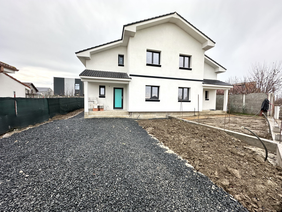 Duplex 4 camere, 115 mp utili, 300 mp teren - Ghiroda 