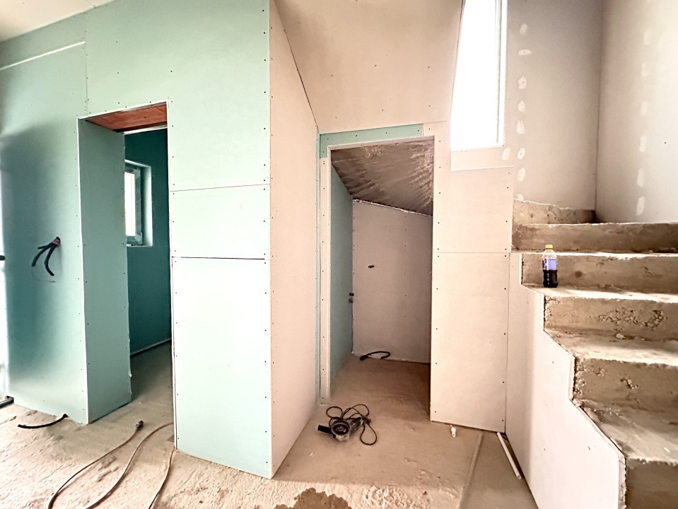 Duplex 4 camere, 115 mp utili, 300 mp teren - Ghiroda 