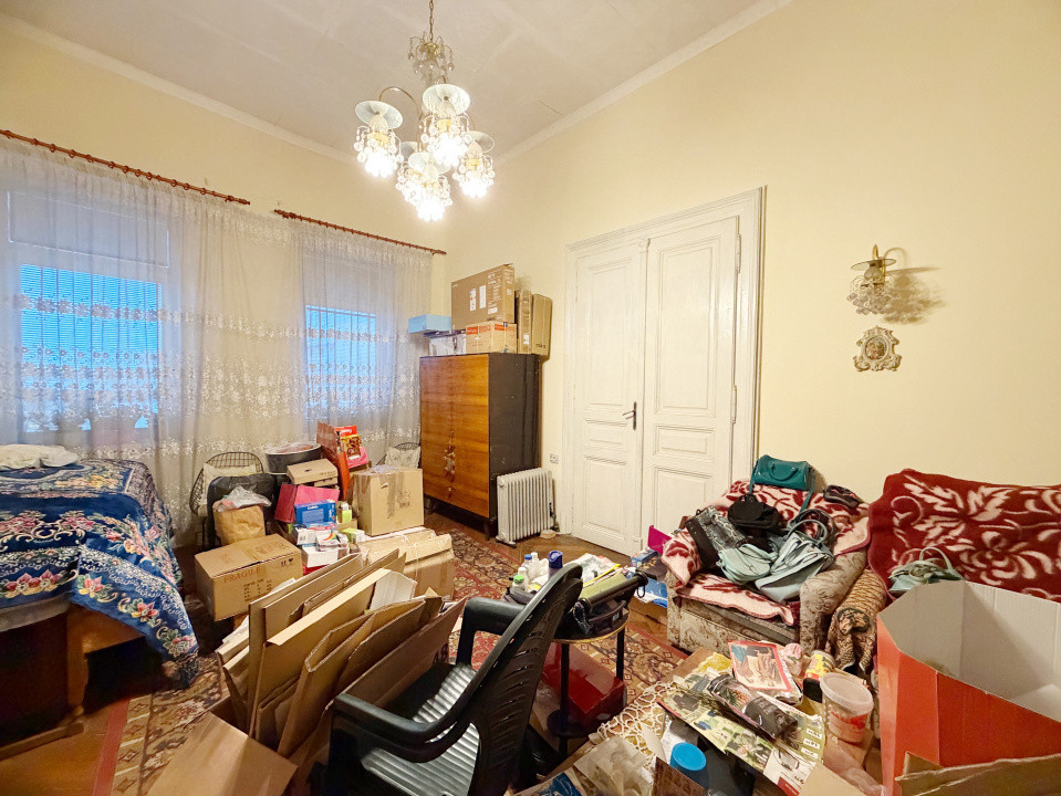 Apartament 4 camere, semidecomandat, 111mp, zona Complexul Studențesc