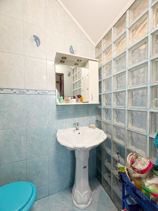 Apartament 4 camere, semidecomandat, 111mp, zona Complexul Studențesc