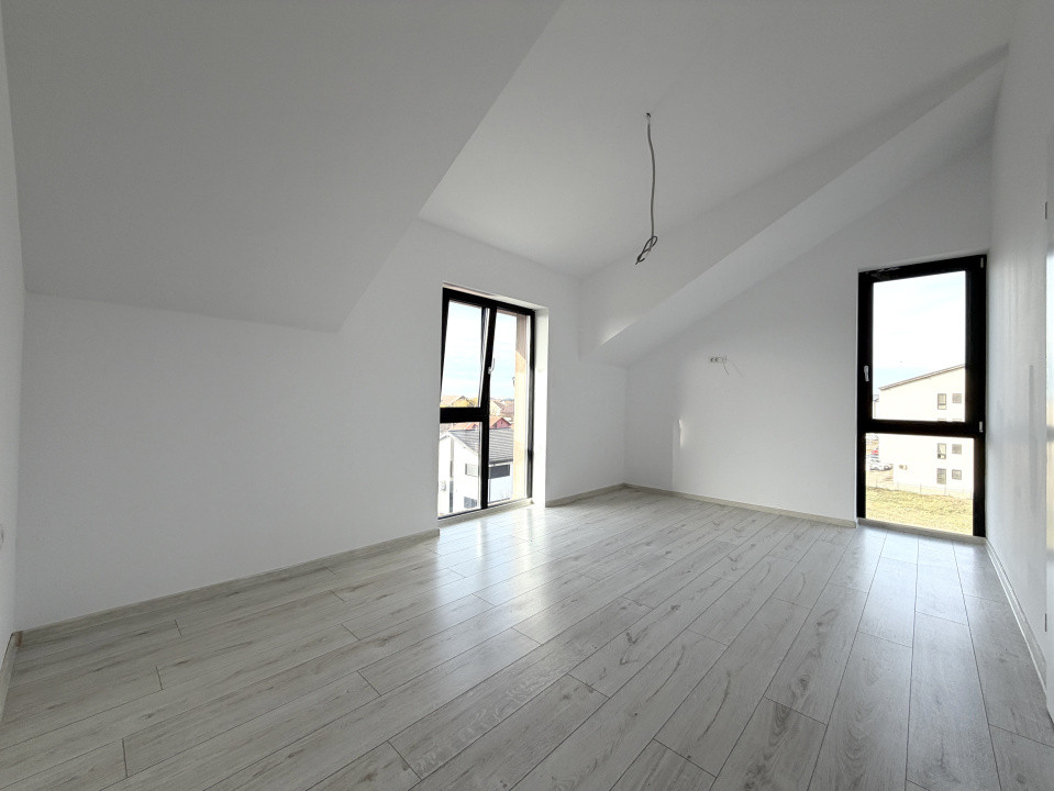 Apartament cu 2 camere, 38 mp, etaj 3 - Esso Giroc
