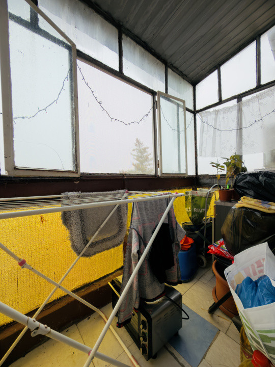 Apartament 3 camere, semidecomandat, 53mp utili, zona Girocului