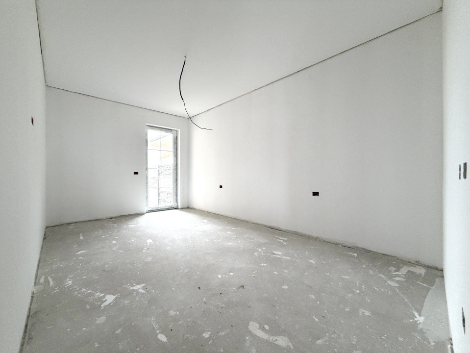 Duplex 3 camere, 88 mp utili, 366 mp teren - Urseni