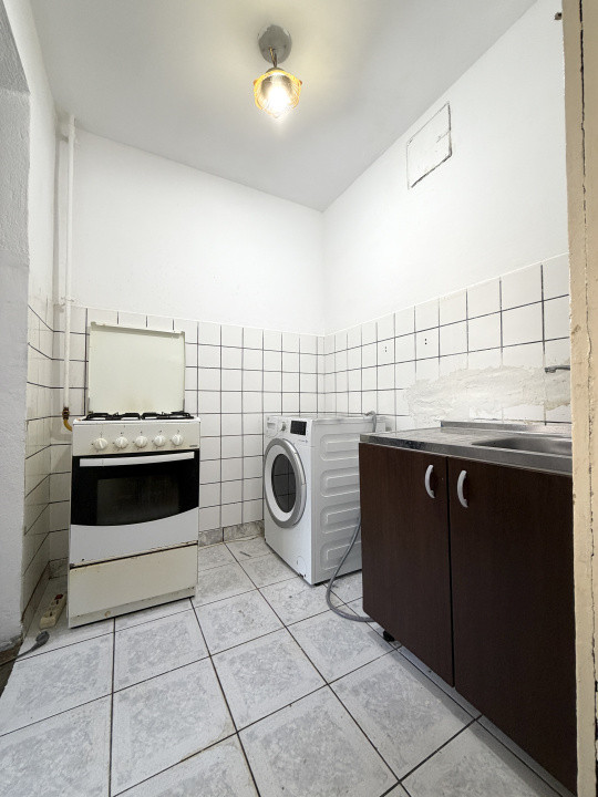Apartament 2 camere, parter, 39mp utili, piata Doina 