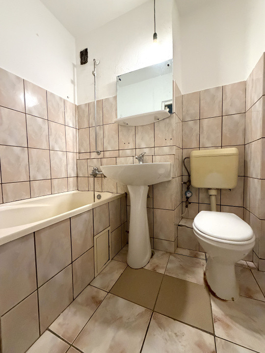 Apartament 2 camere, parter, 39mp utili, piata Doina 