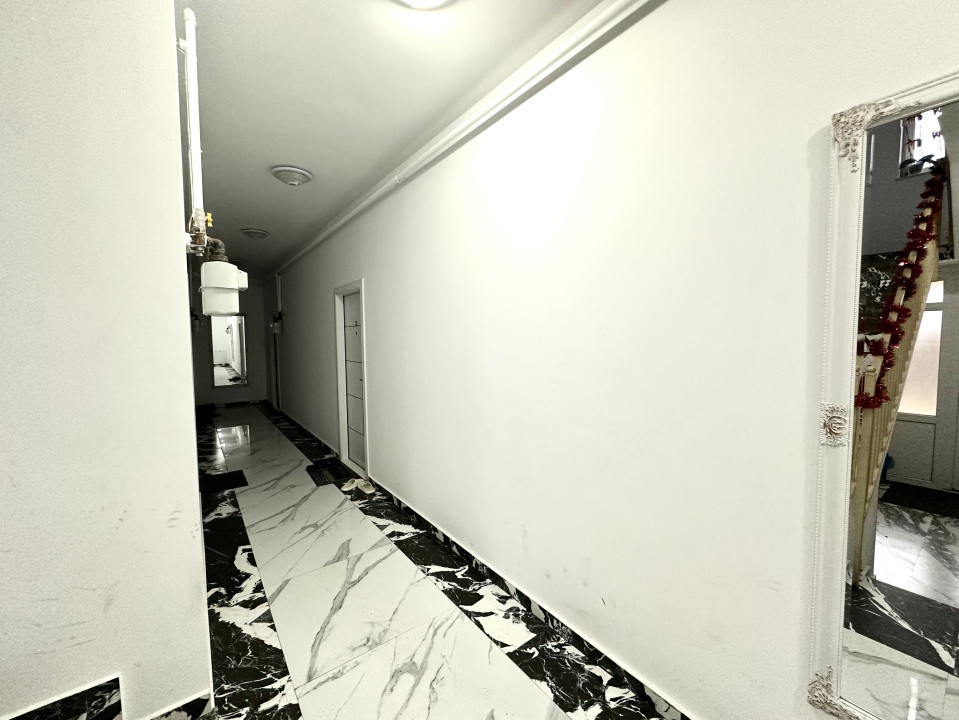 Apartament 3 camere + 1 dressing, 65 mp utili - Remetea Mare