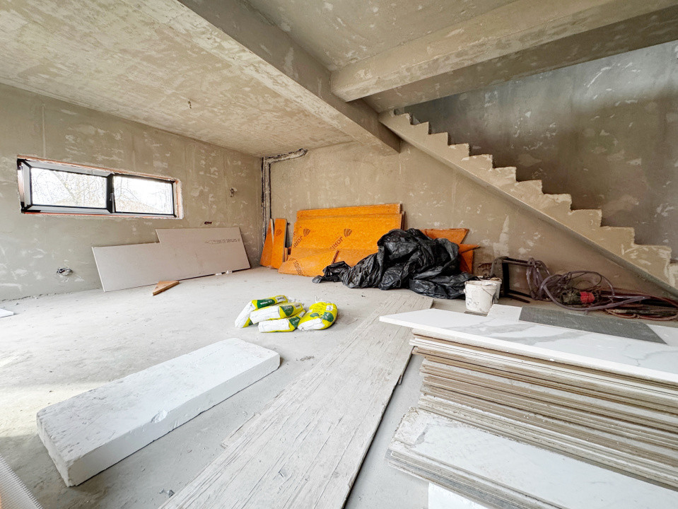 Duplex 4 camere, 100mp utili +12mp terasa, pozitie excelenta -Giroc 