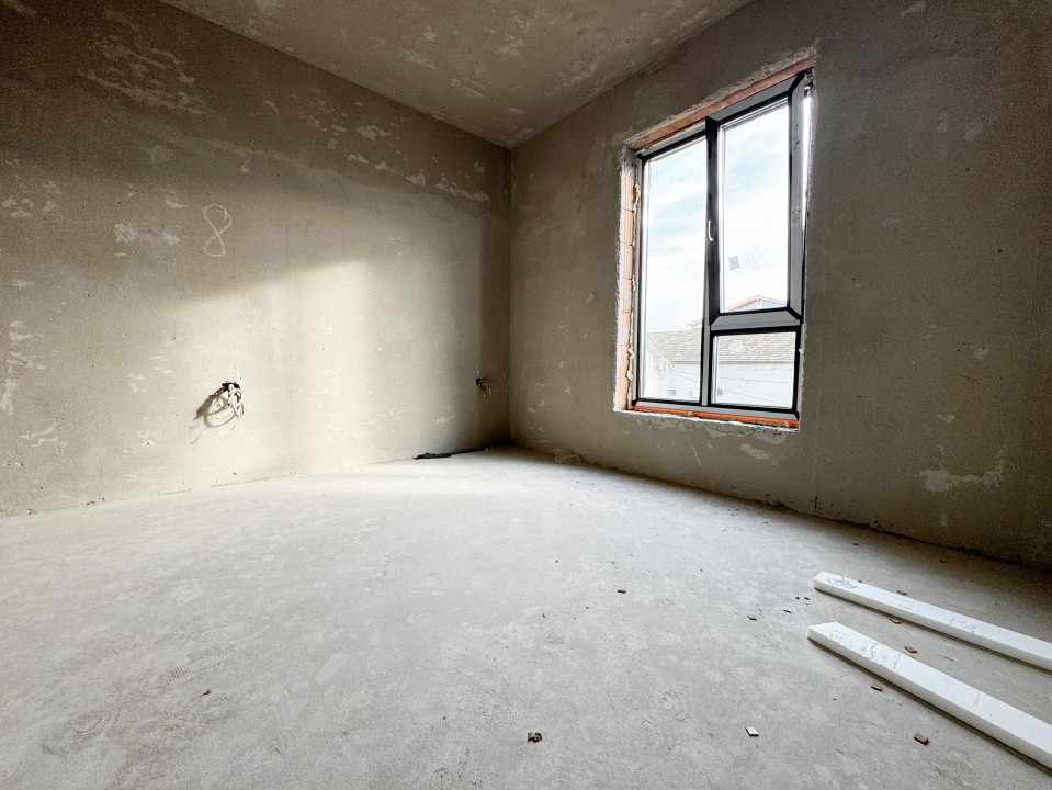 Duplex 4 camere, 100mp utili +12mp terasa, pozitie excelenta -Giroc 