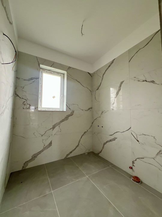 Duplex 4 camere, 100mp utili +12mp terasa, pozitie excelenta -Giroc 