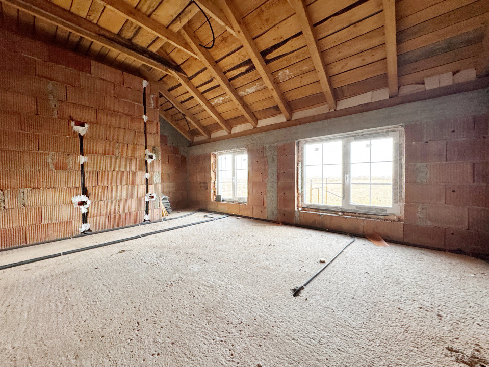 Duplex 3 camere 305mp teren, P+M, 95mp utili+15mp terasa -Calea Urseni