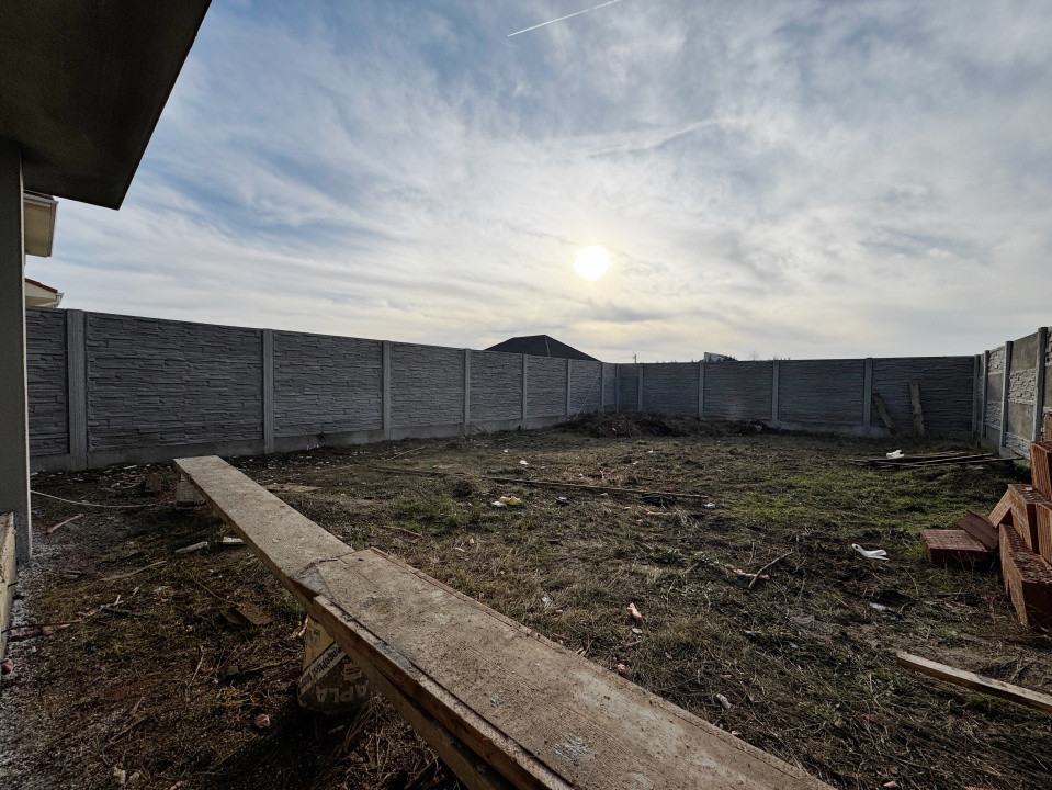 Duplex 3 camere 305mp teren, P+M, 95mp utili+15mp terasa -Calea Urseni