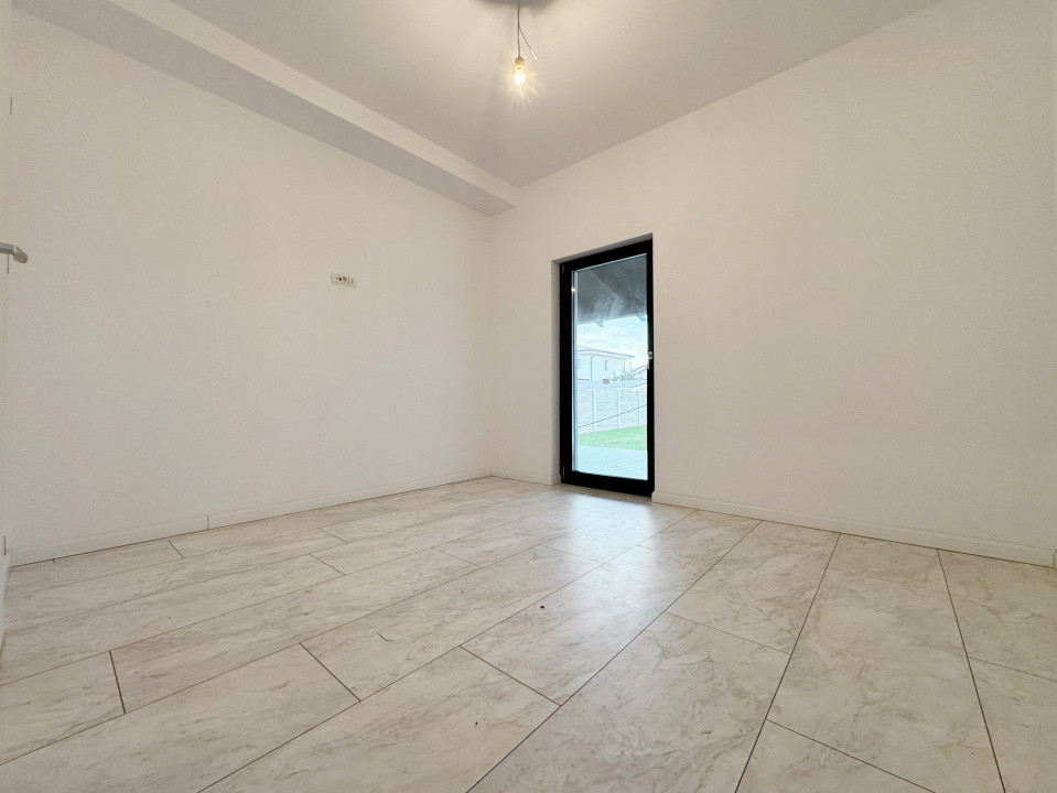 Duplex 3 camere, 340 teren, 75mp utili + 15mp terasa -Mosnita Noua