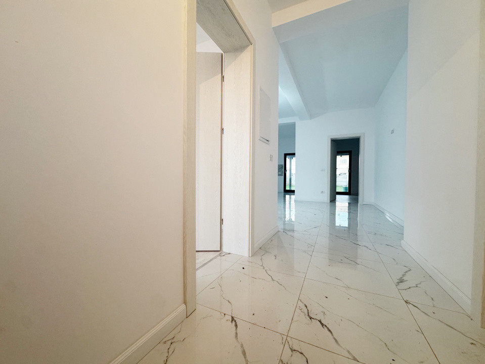 Duplex 3 camere, 340 teren, 75mp utili + 15mp terasa -Mosnita Noua