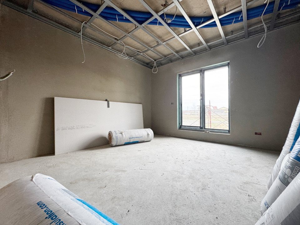 Casa individuala 4 camere, 604mp teren, 137mp utili - Mosnita Noua