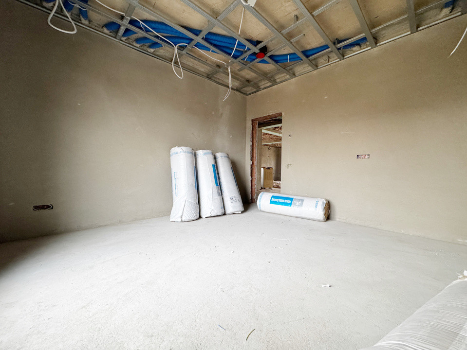 Casa individuala 4 camere, 604mp teren, 137mp utili - Mosnita Noua