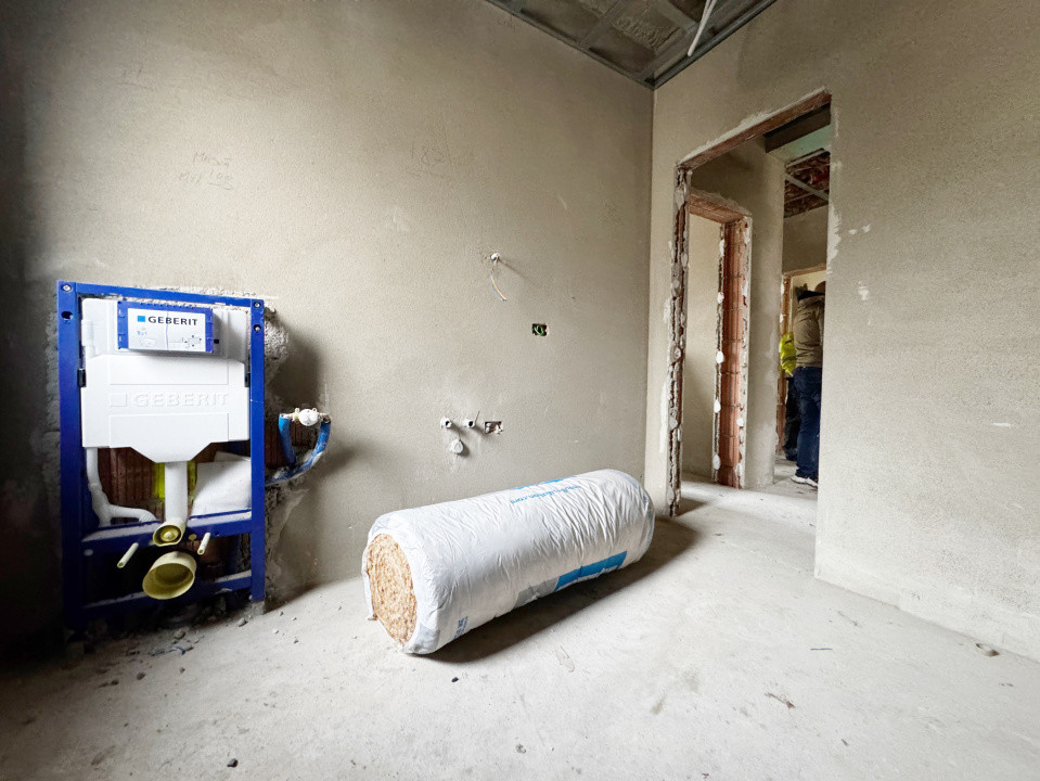 Casa individuala 4 camere, 604mp teren, 137mp utili - Mosnita Noua