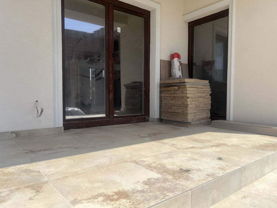 Duplex 4 camere, 320 mp teren, 106 mp utili, 8 mp terasa, P+1, Mosnita Noua