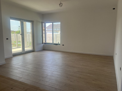 Duplex 4 camere, 320 mp teren, 106 mp utili, 8 mp terasa, P+1,  Mosnita Noua