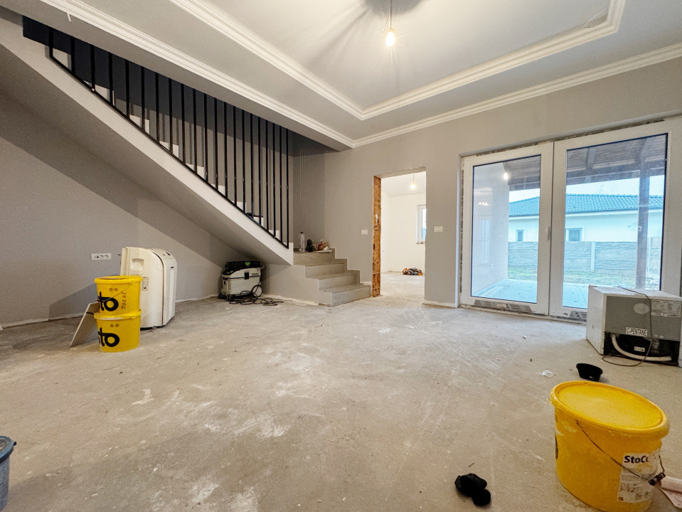 Duplex 4 camere, 95mp utili + 14mp terasa, 270mp teren, Mosnita Noua