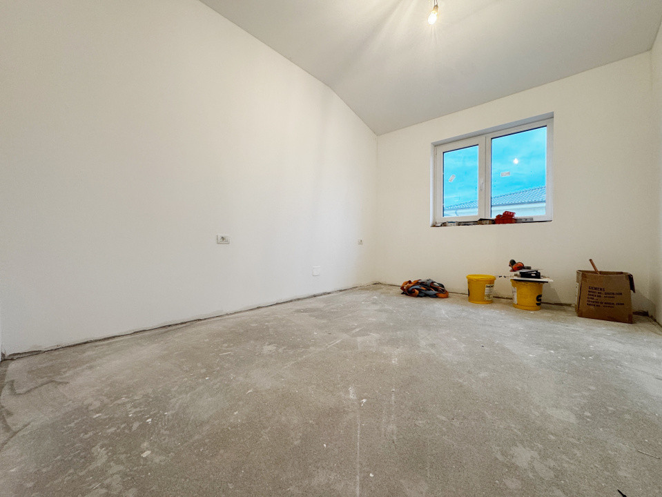 Duplex 4 camere, 95mp utili + 14mp terasa, 270mp teren, Mosnita Noua