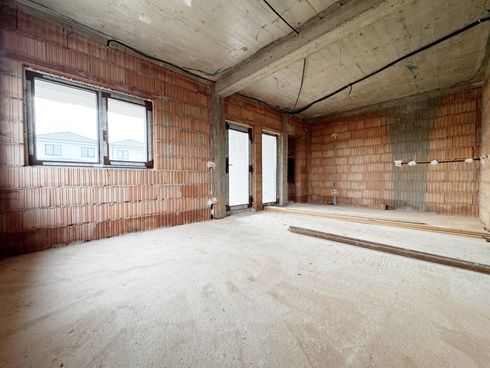 Duplex 4 camere, 350mp teren, 110mp utili, 12mp terasa, Mosnita Noua