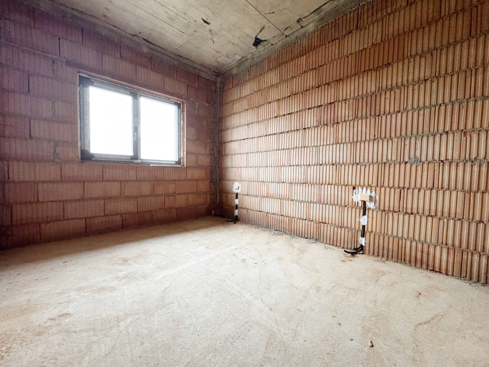 Duplex 4 camere, 350mp teren, 110mp utili, 12mp terasa, Mosnita Noua