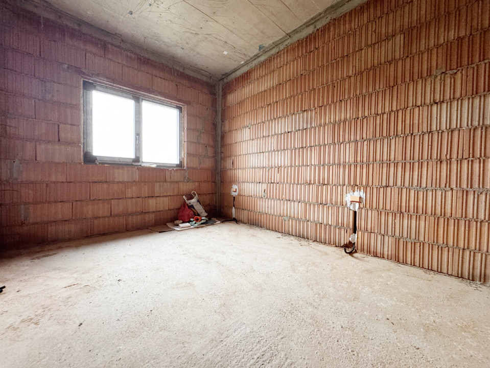 Duplex 4 camere, 350mp teren, 110mp utili, 12mp terasa, Mosnita Noua