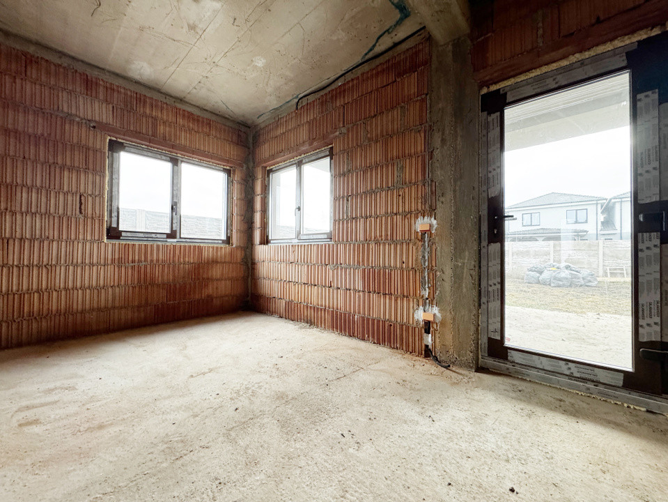 Duplex 4 camere, 350mp teren, 110mp utili, 12mp terasa, Mosnita Noua