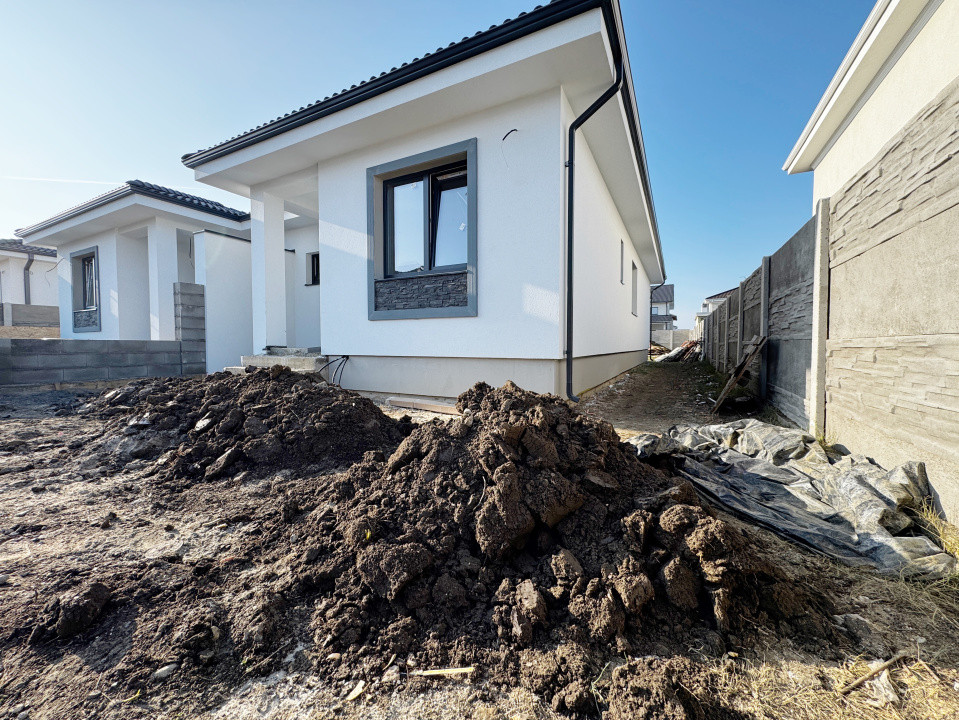 Duplex 3 camere 71mp utili + terasa 14mp, 315mp teren, Mosnita Noua 