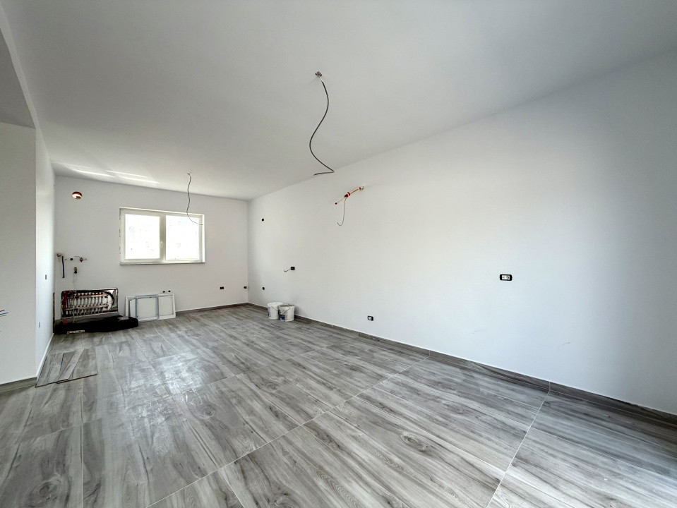 Casa individuala, 3 camere, 68 mp utili, 290 mp teren - Sanandrei