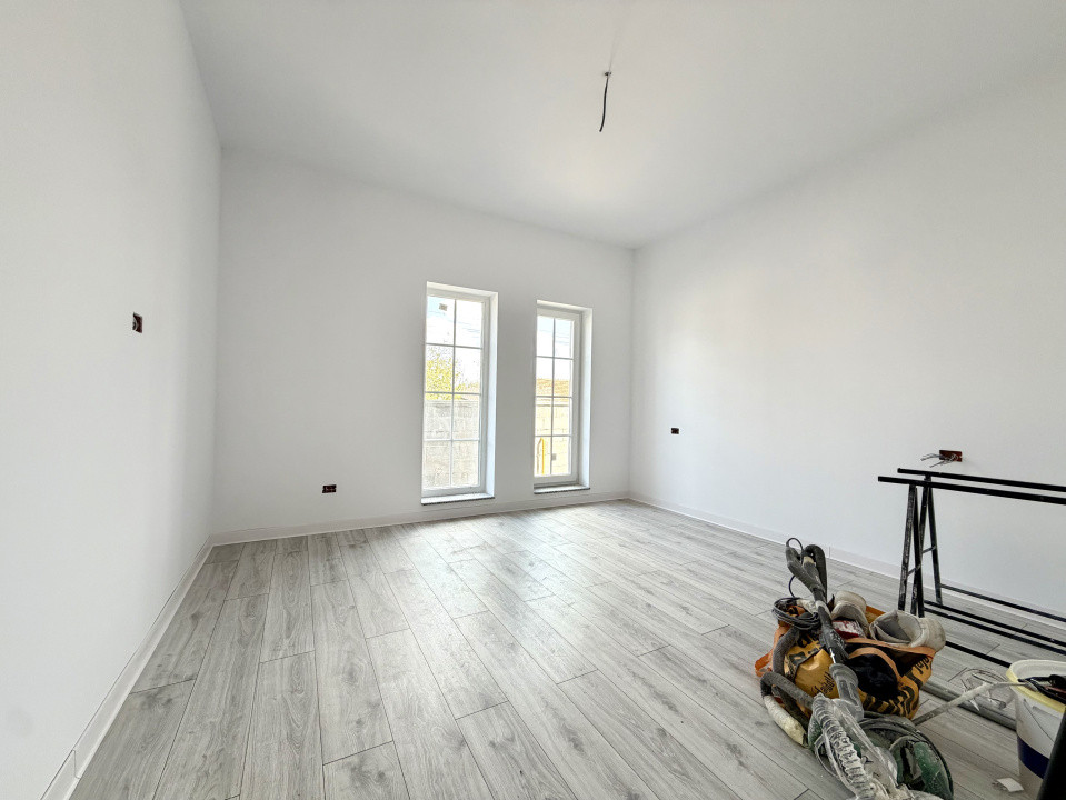 Casa individuala, 3 camere, 68 mp utili, 290 mp teren - Sanandrei