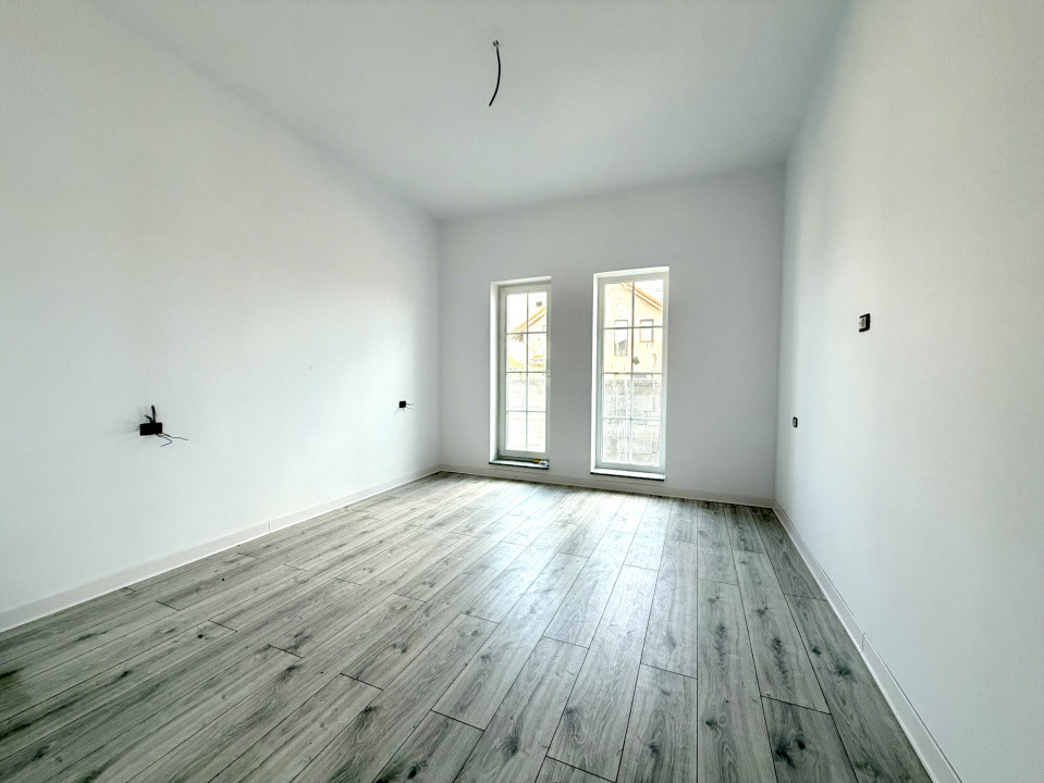Casa individuala, 3 camere, 68 mp utili, 290 mp teren - Sanandrei