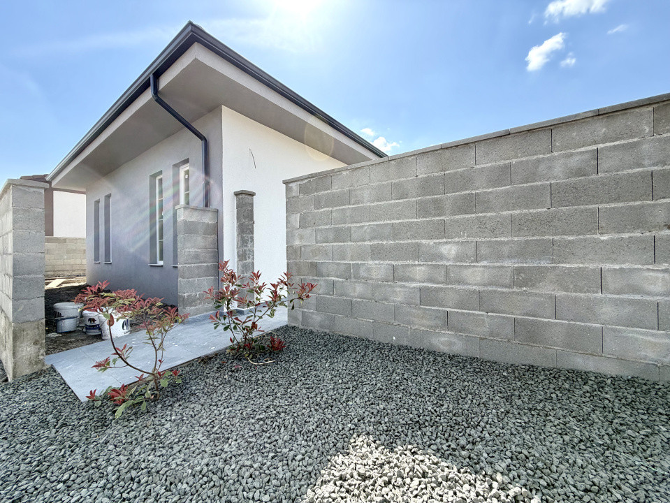 Casa individuala, 3 camere, 68 mp utili, 290 mp teren - Sanandrei
