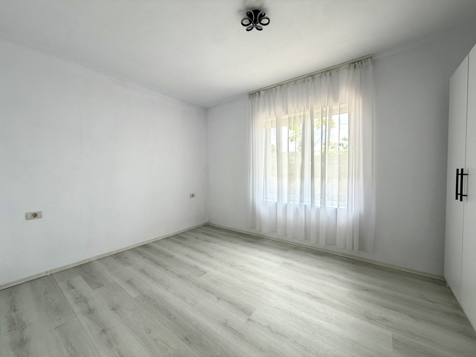 Duplex elegant, 3 camere, 70 mp utili, 300 mp teren - Sanandrei