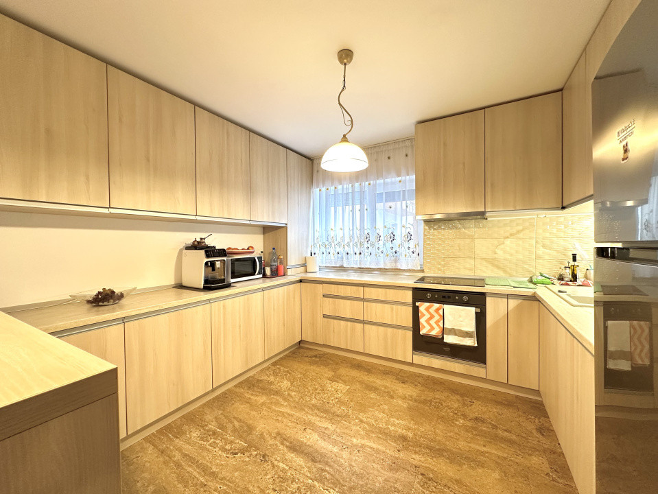 Triplex modern, 3 camere, 106 mp utili - Dumbravita, zona Fropin