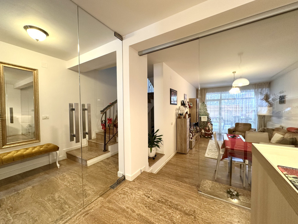 Triplex modern, 3 camere, 106 mp utili - Dumbravita, zona Fropin